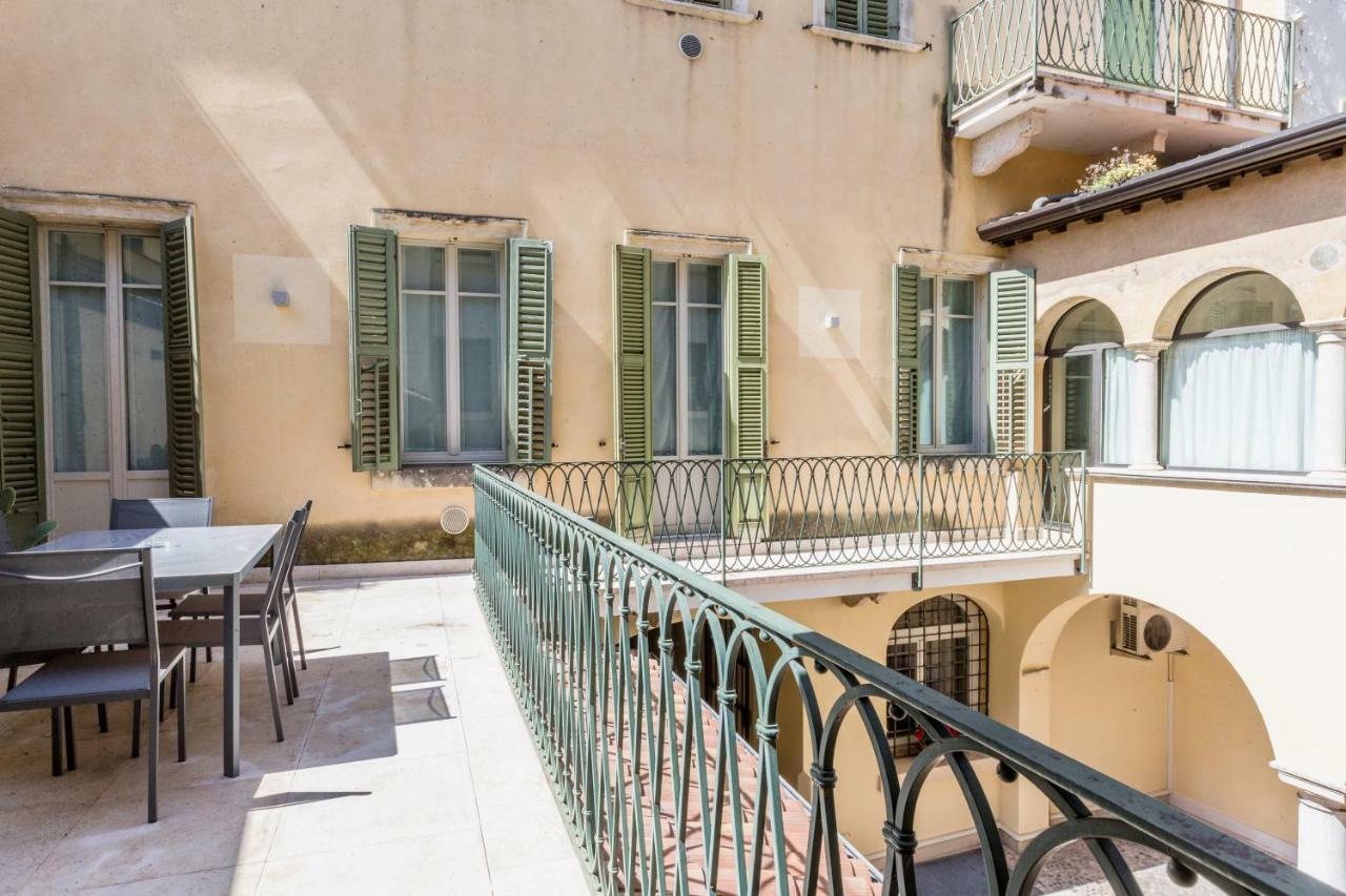 Palazzo Cavalli Pasquini Verona Exterior foto